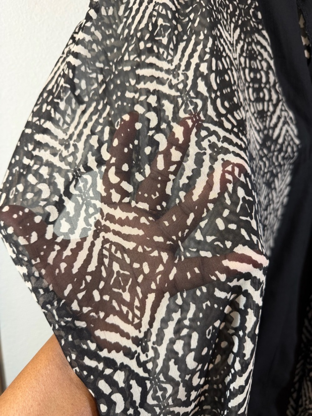 Vince Camuto Black Gray Kaftan Swim Coverup One Size Sheer Dolman Sleeve Beachy - Picture 6 of 9